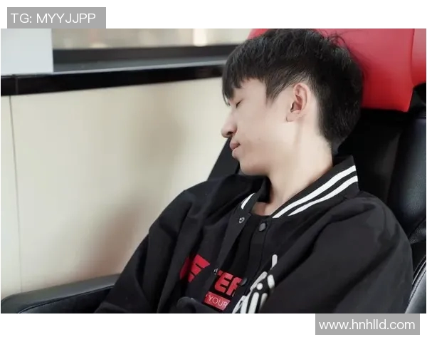 电竞新闻高校联赛中WE战队速度表现分析与评价探讨